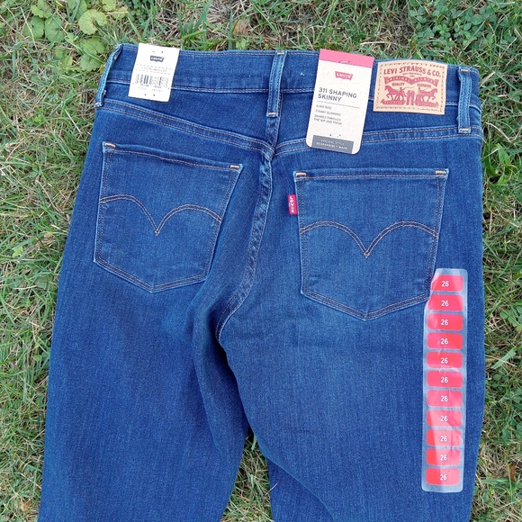 311 shaping skinny Levi's - Picture 5 of 6